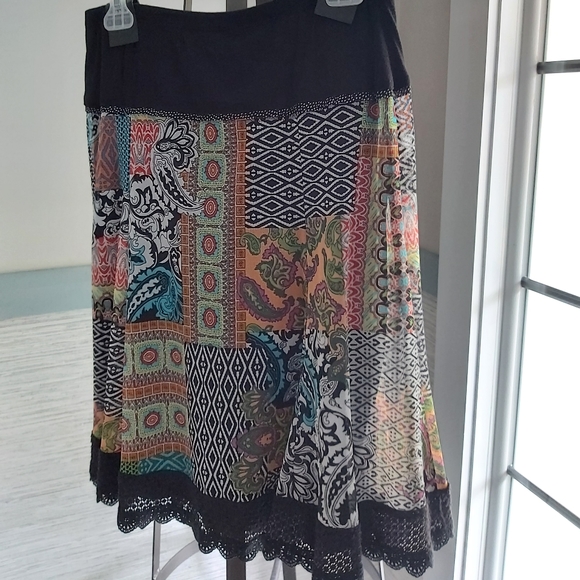 Skirt - Picture 4 of 8